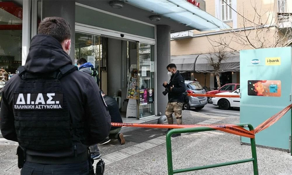 Παγκράτι: Χειροπέδες στους 5 ληστές της χρηματαποστολής-Είχαν στην κατοχή τους βαρύ οπλισμό